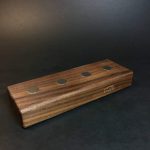 MAGNET STAND - WALNUT - HOLDS X4